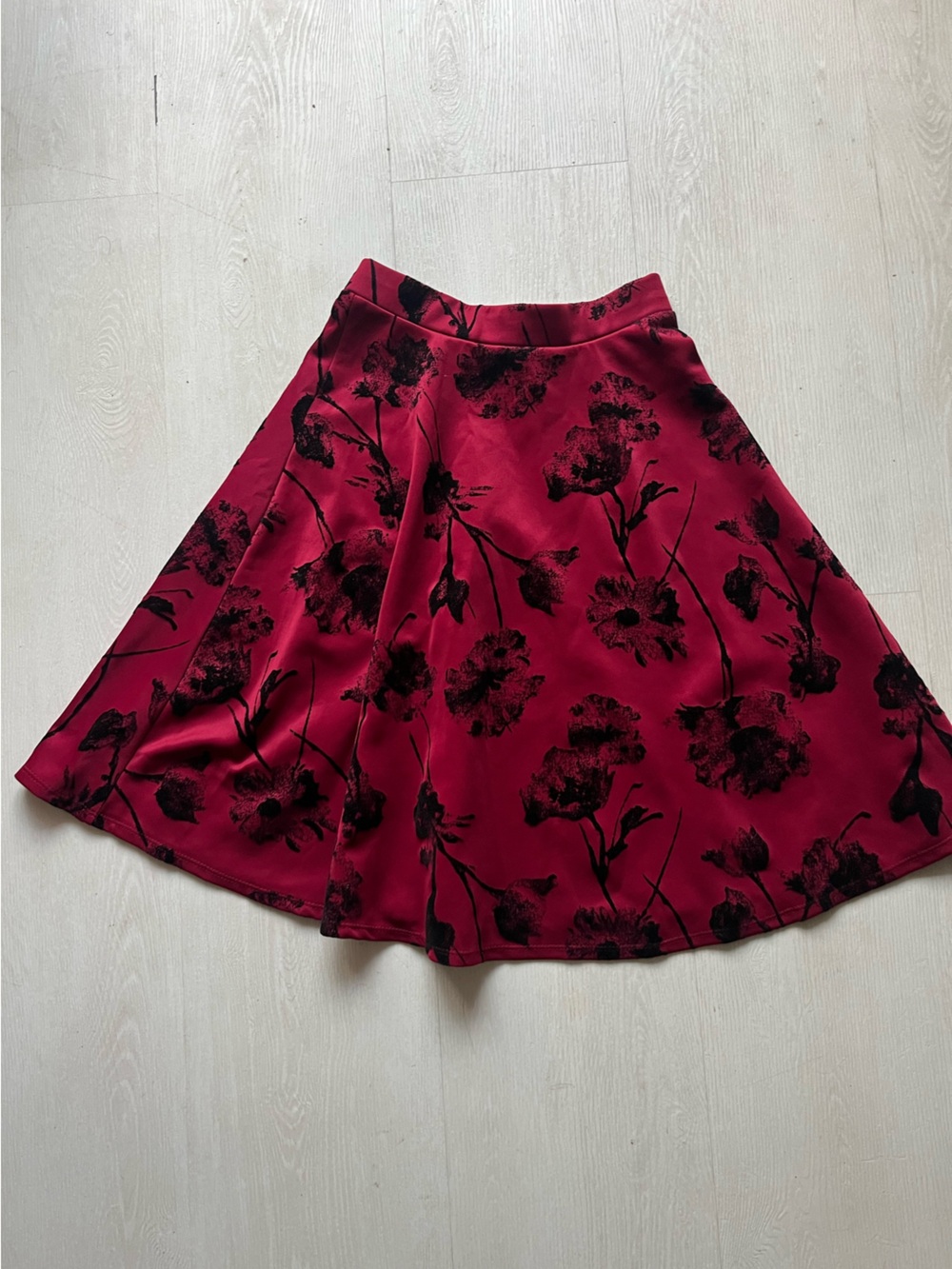 Faith and Joy Black Floral Burnout Midi Skirt Burgundy Small